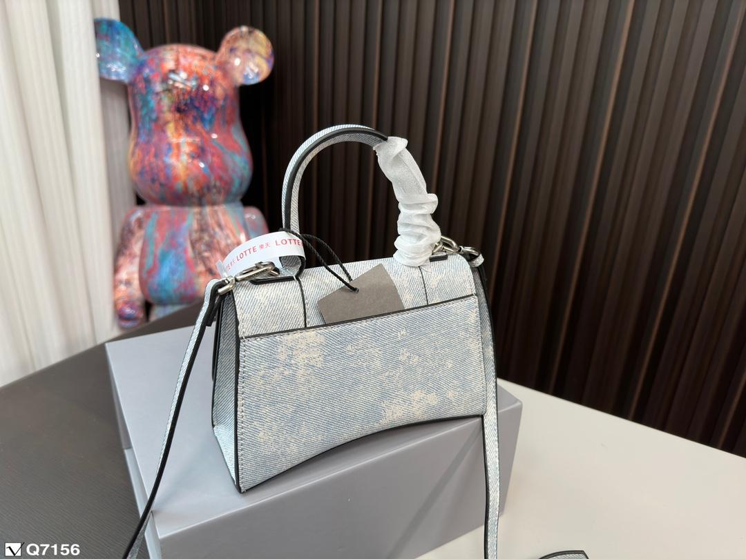 Replica Balenciaga Bag  23*10*14CM/19*8*12CM