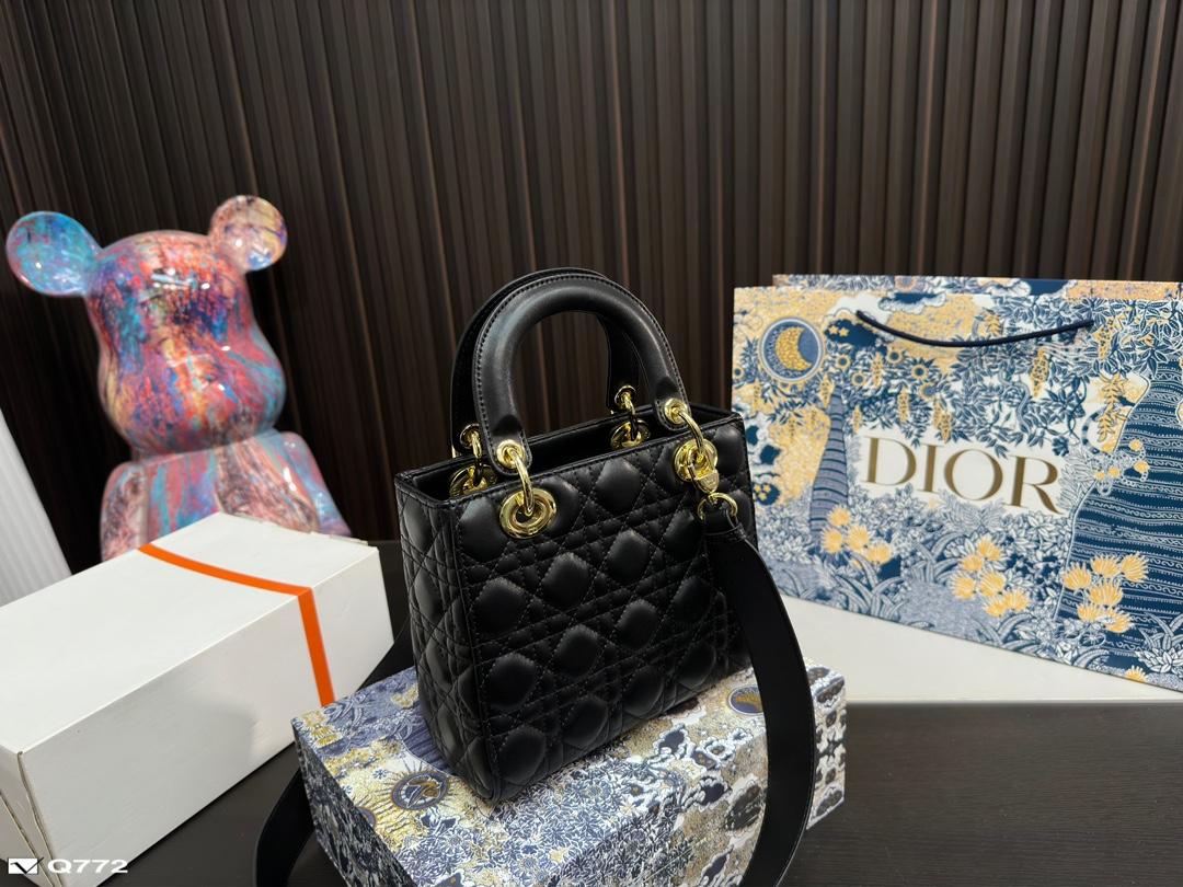 Replica Dior Bag  17*20CM/17*14CM