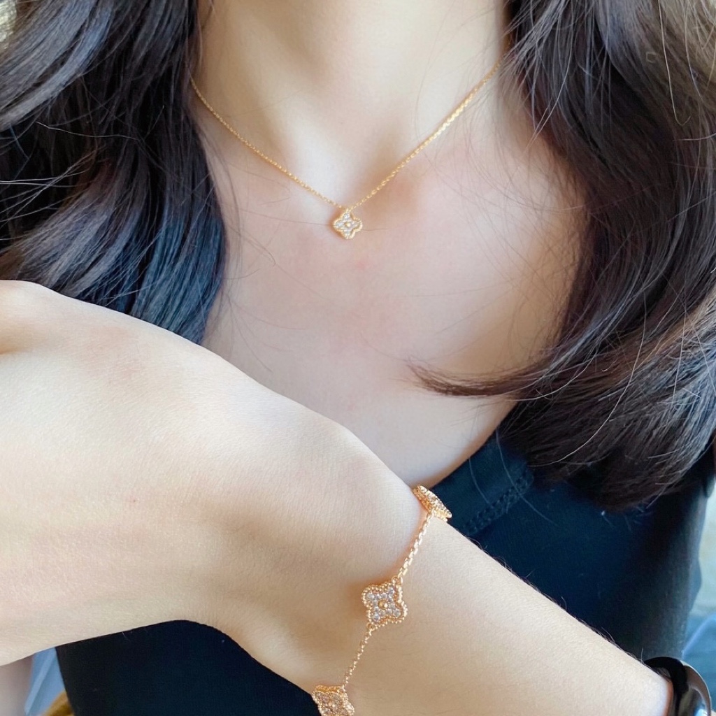Replica VanCleef Arpels Necklace