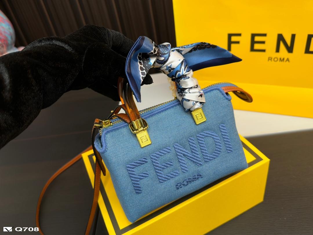 Replica Fendi Bag 17*12CM