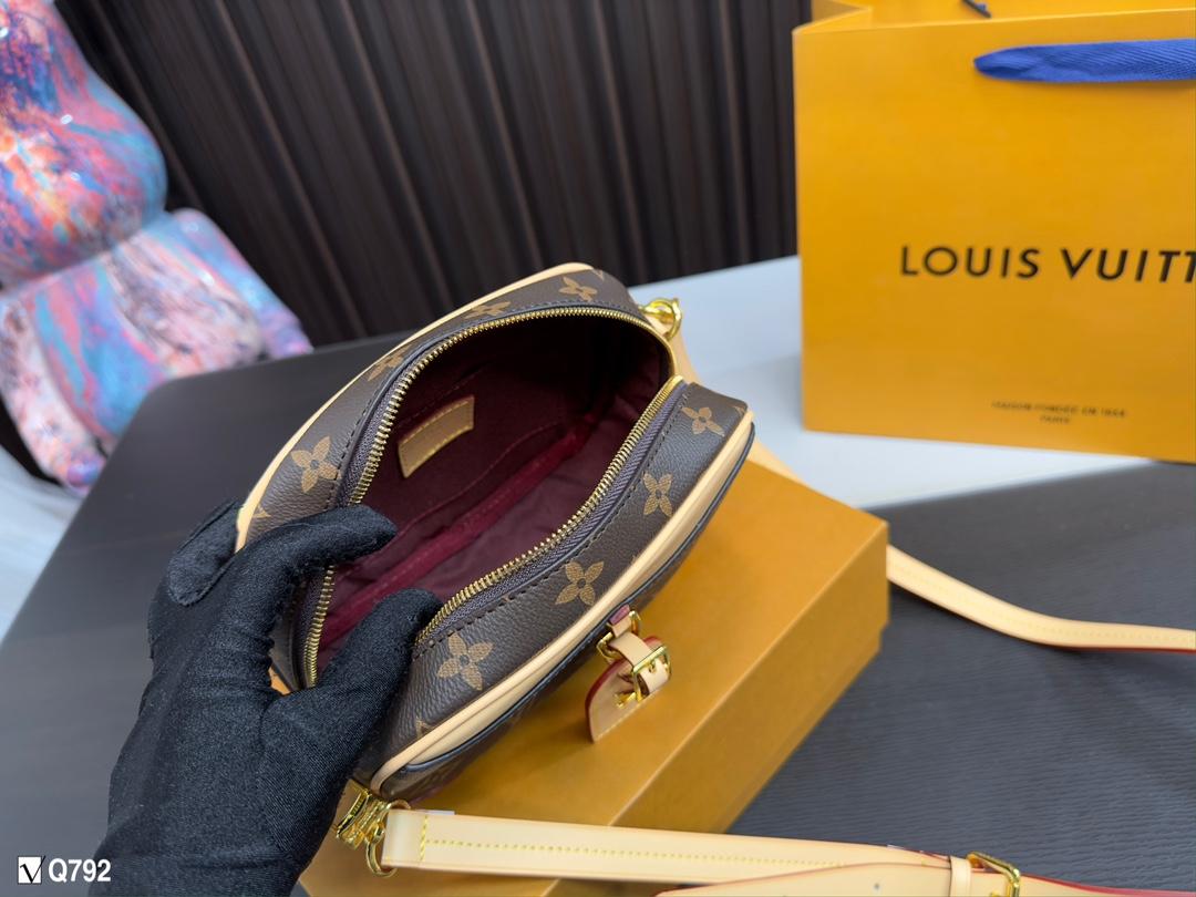Replica Louis Vuitton Bag 20*14CM