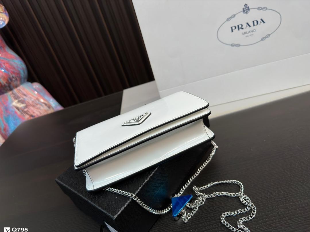 Replica Prada Bag 18*12CM