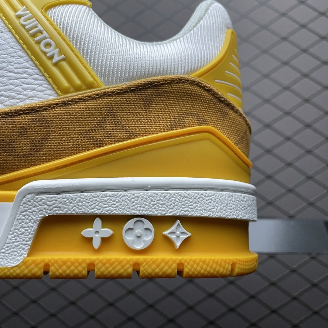 Replica Louis Vuitton Shoe Louis Vuitton Trail Sneaker LV YELLOW SIZE 38-45_01917