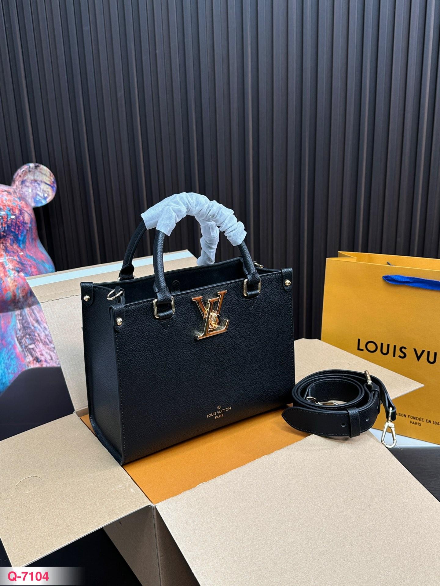 Replica Louis Vuitton Bag 23*18CM