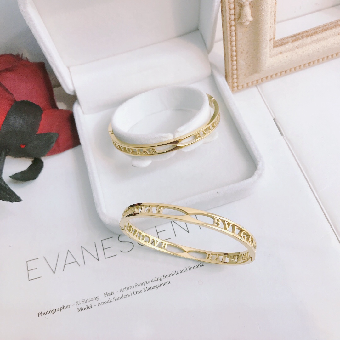 Replica BVLGARI Bangle
