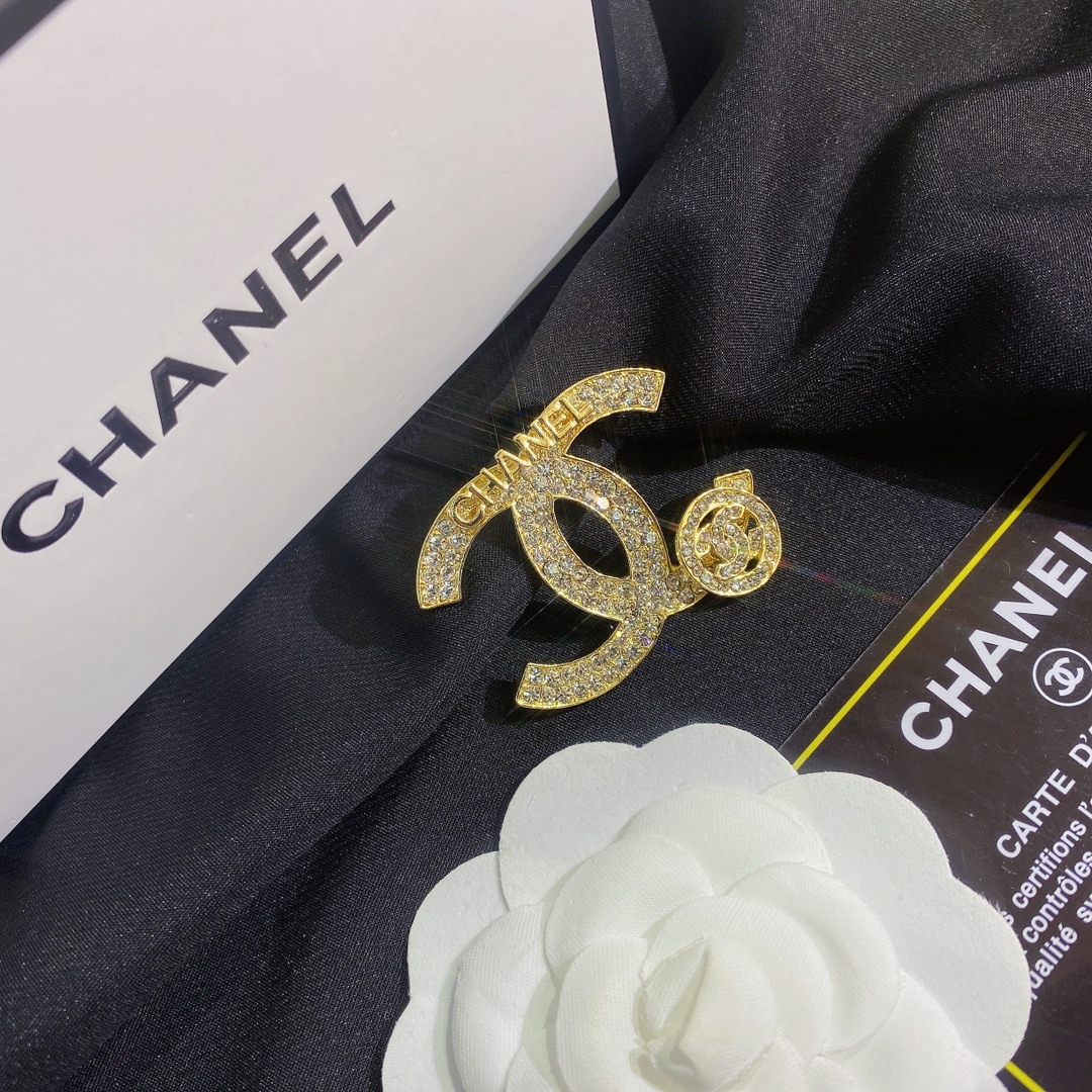 Replica CHANEL Brooch