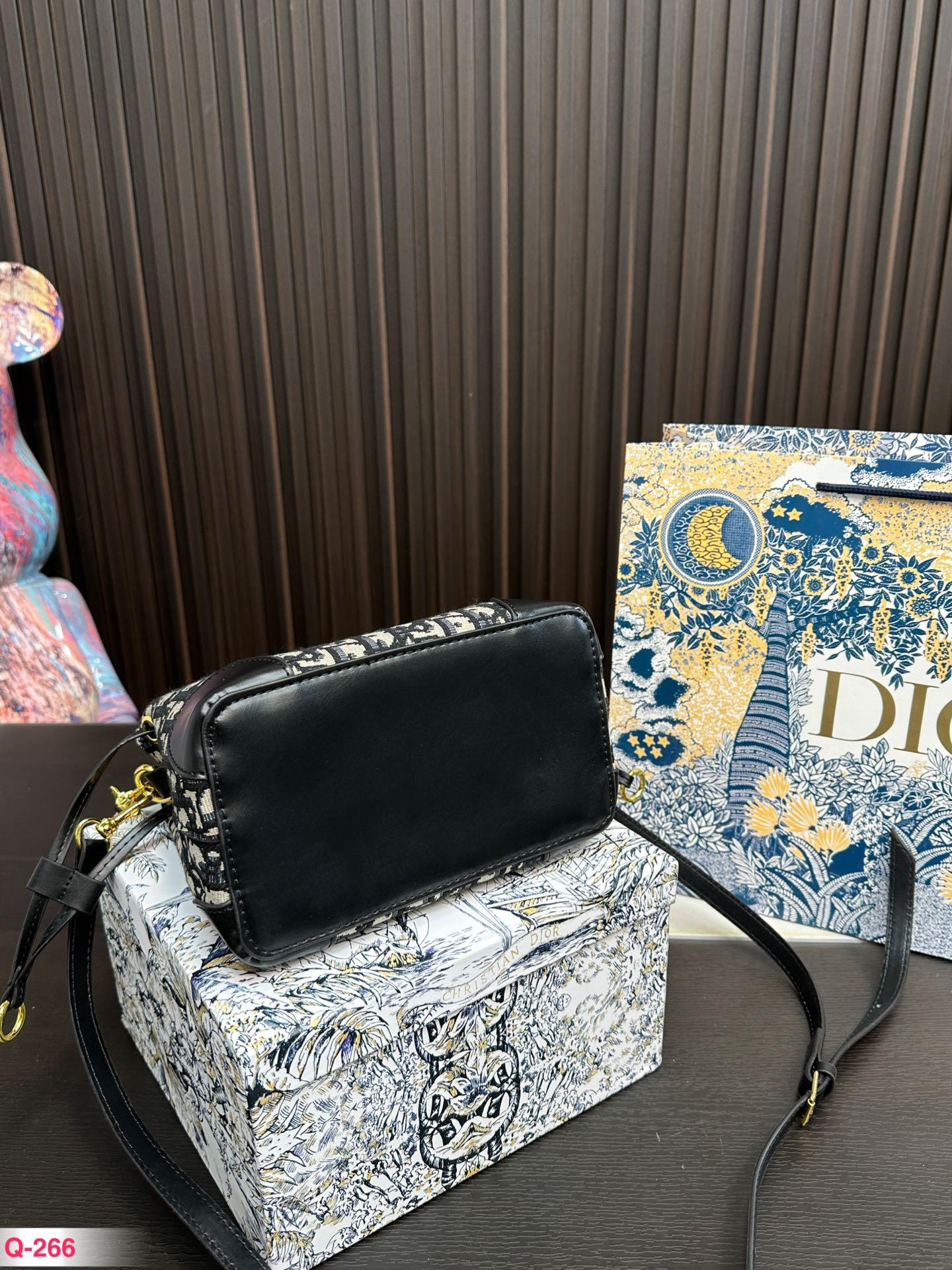Replica Dior Bag 18*20CM