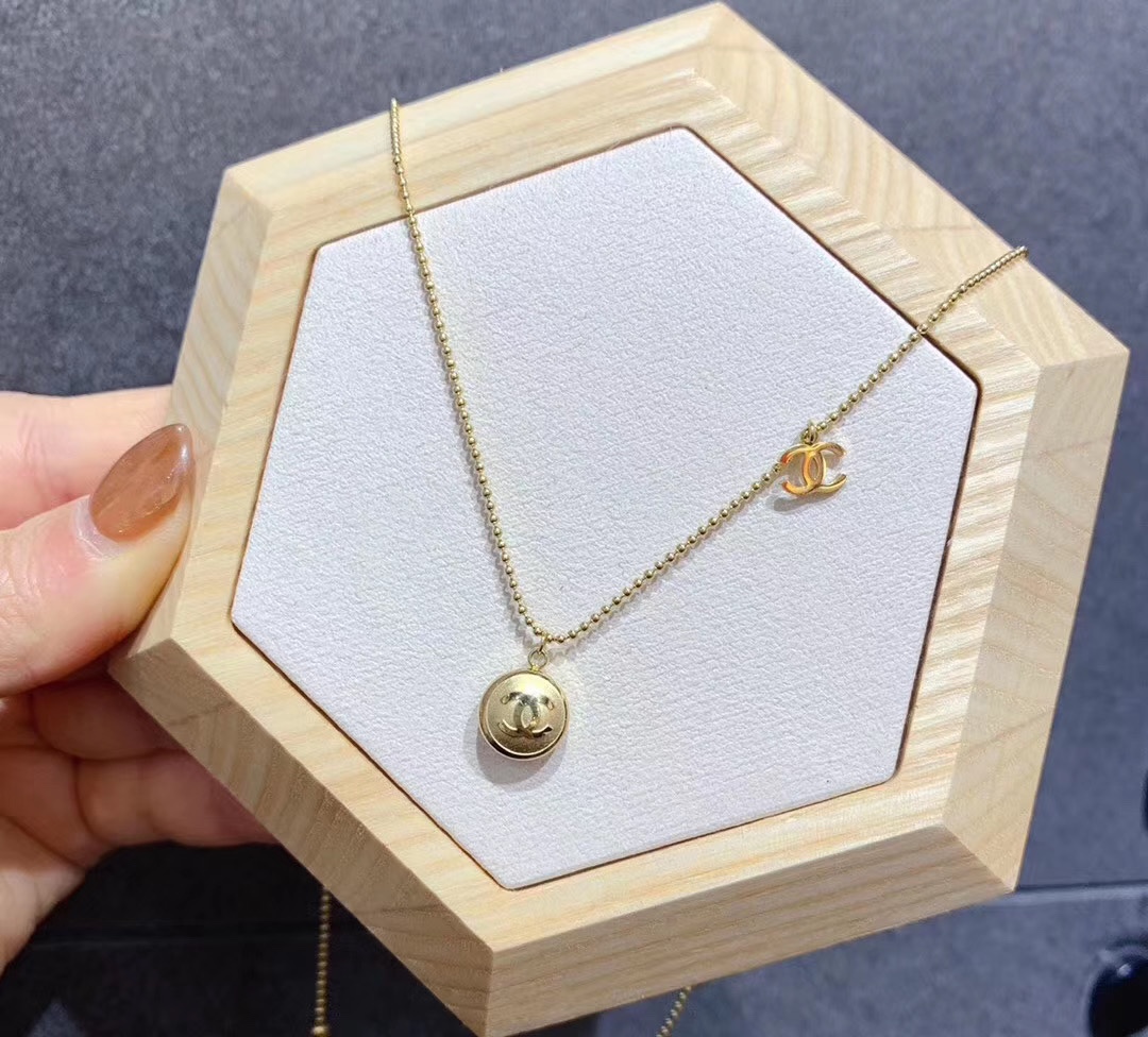 Replica CHANEL Necklace