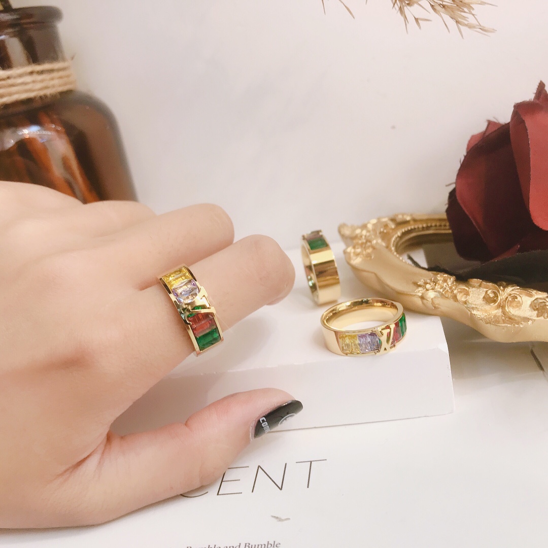 Replica LOUIS VUITTON Ring