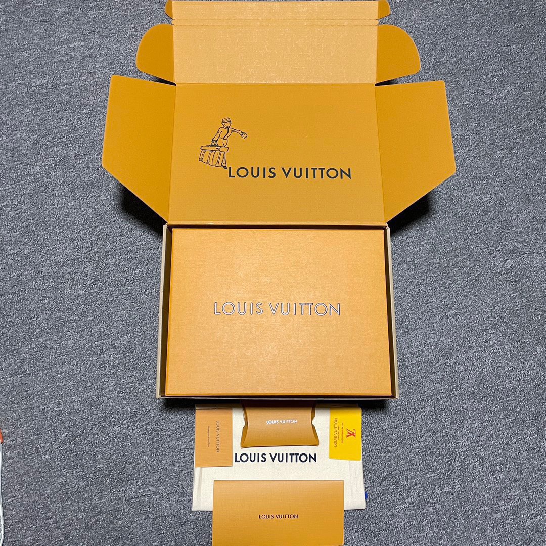 Replica Louis Vuitton Shoe Louis Vuitton LV Trainer Size 38-46A