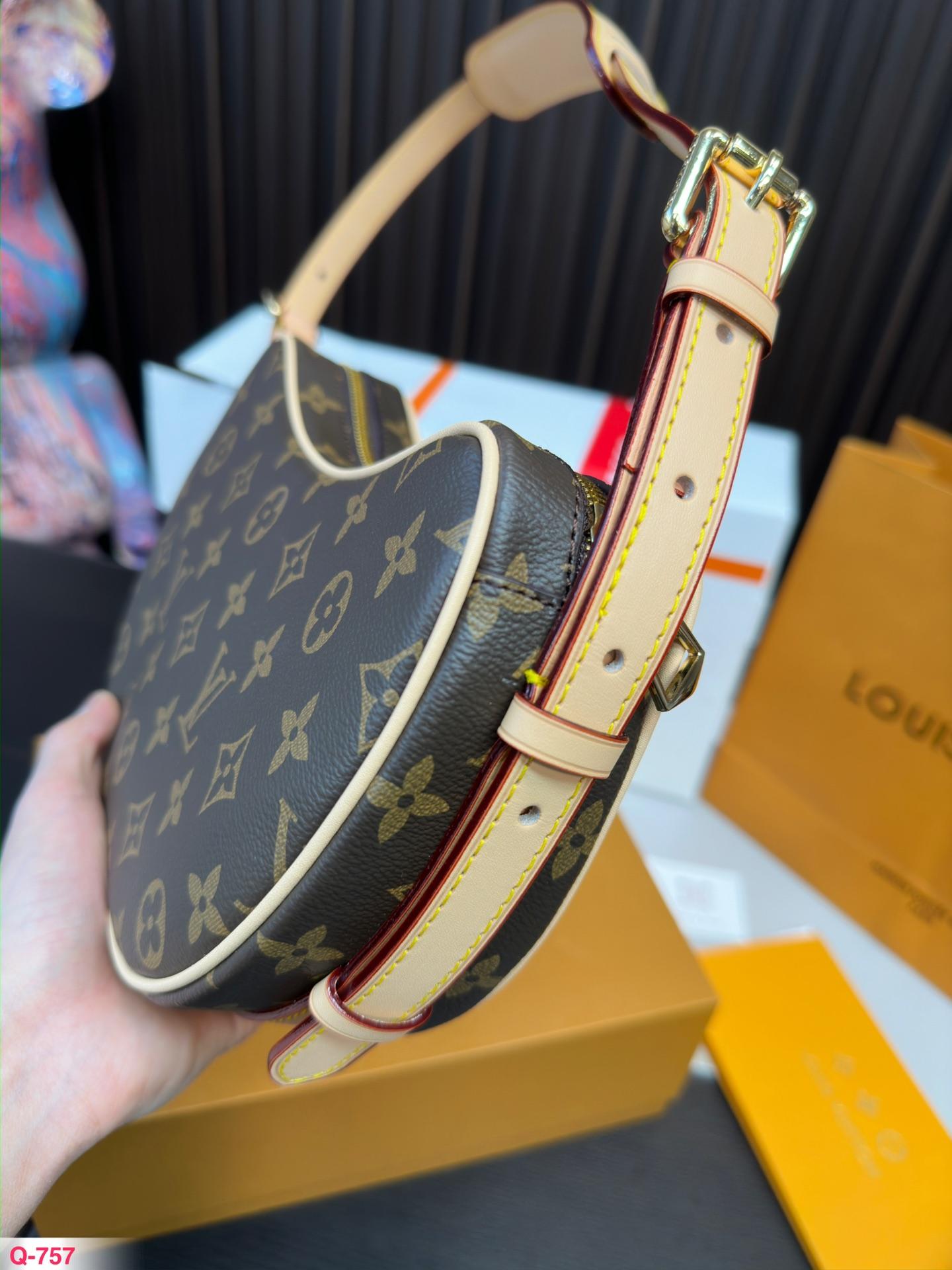 Replica Louis Vuitton Bag 14*25CM