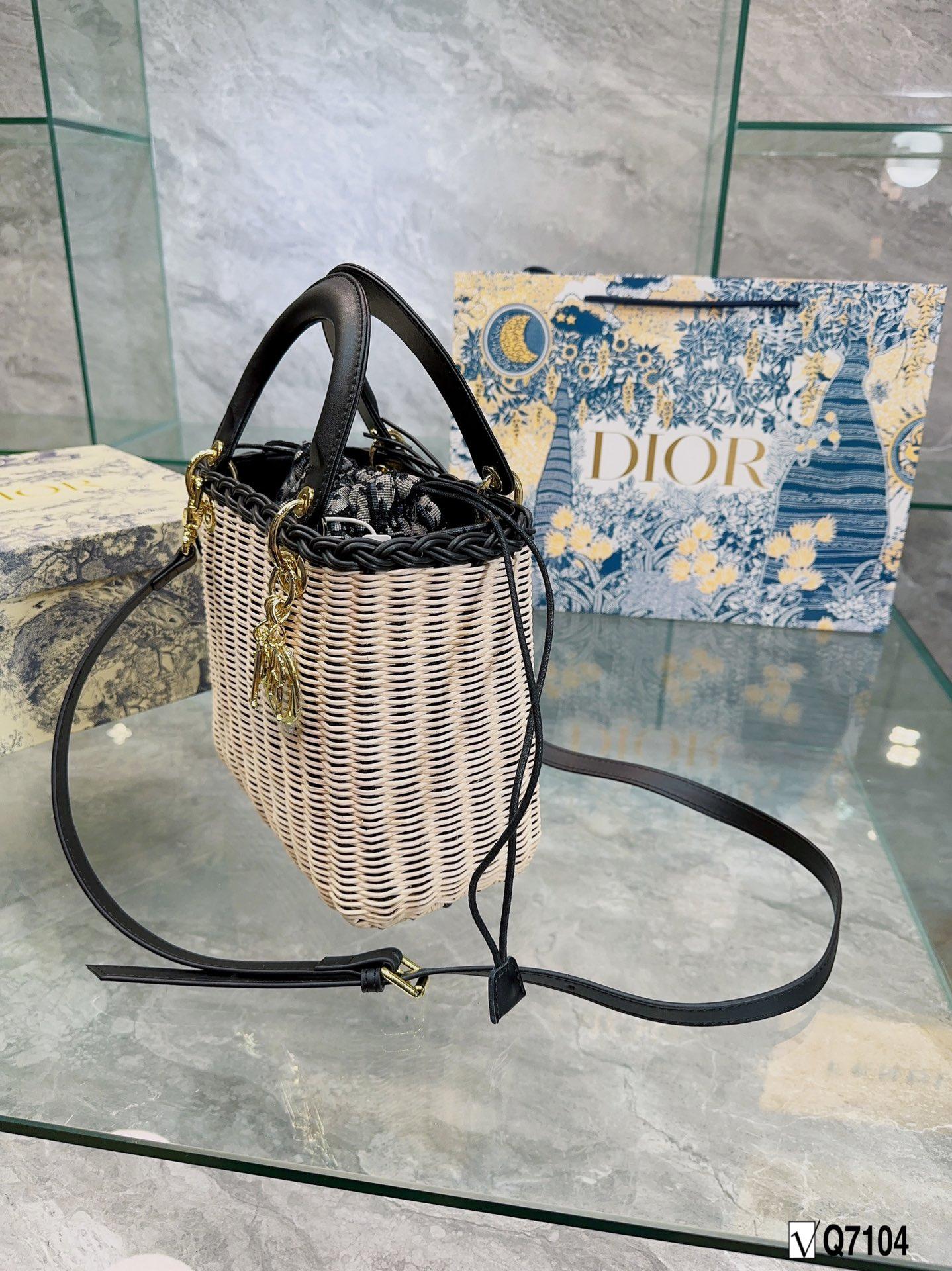 Replica Dior Bag 22*20CM