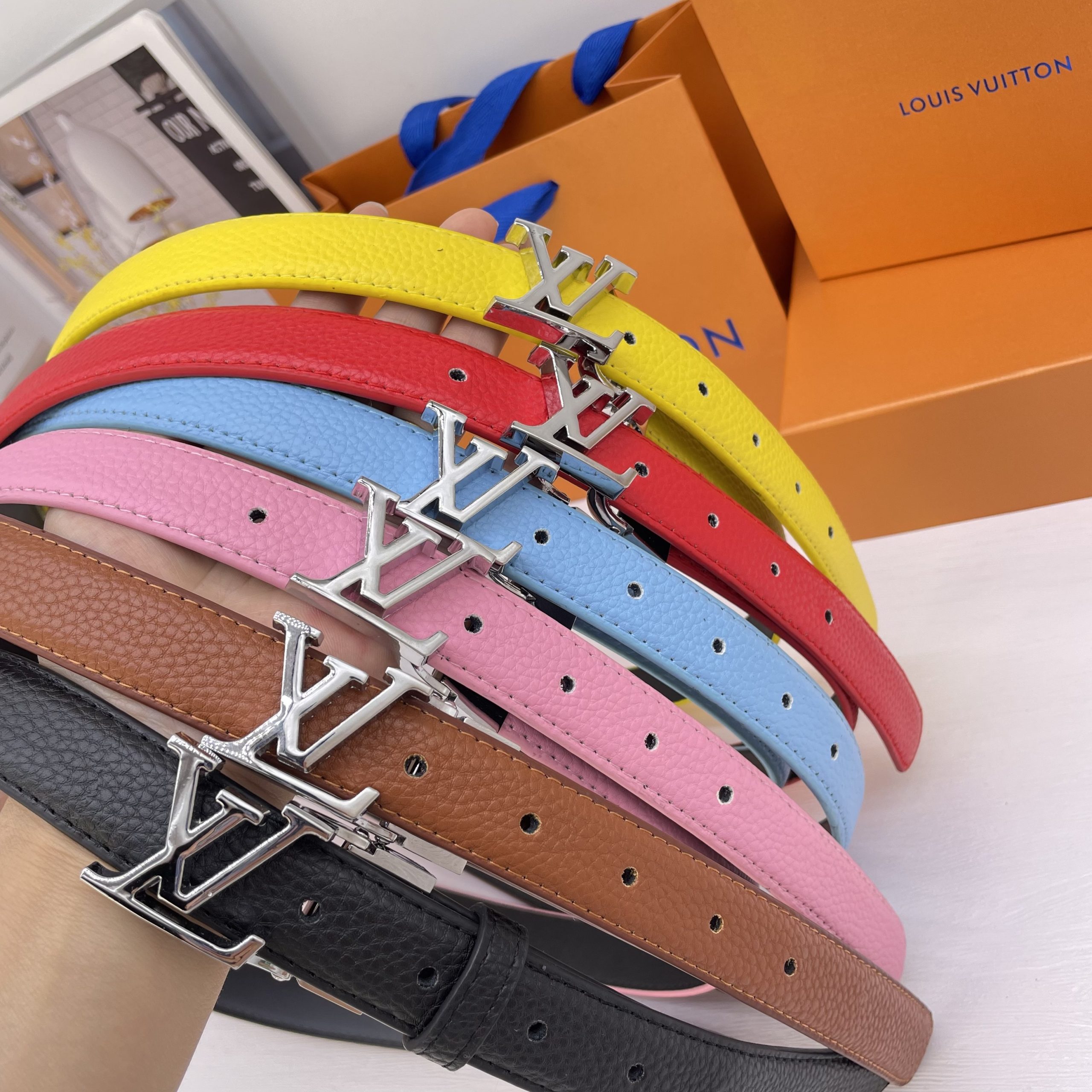 Replica LV belt