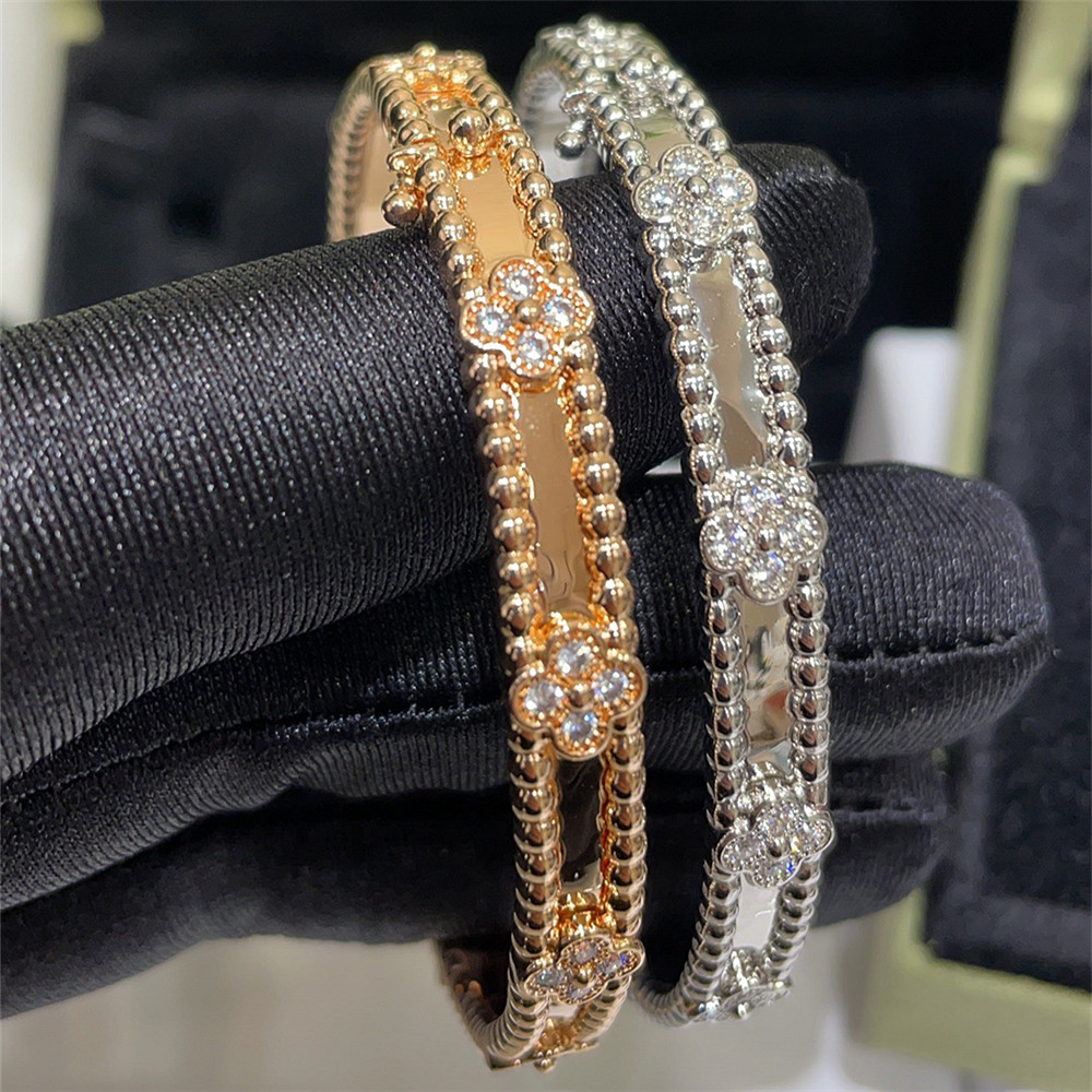 Replica VanCleef Arpels Bangle