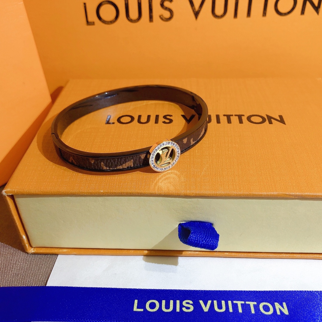Replica LOUIS VUITTON Bangle
