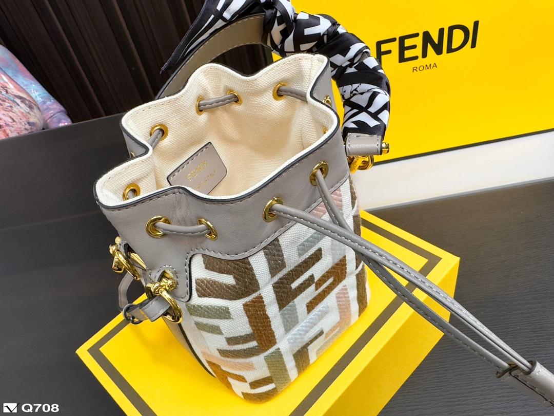Replica Fendi Bag 12*17CM