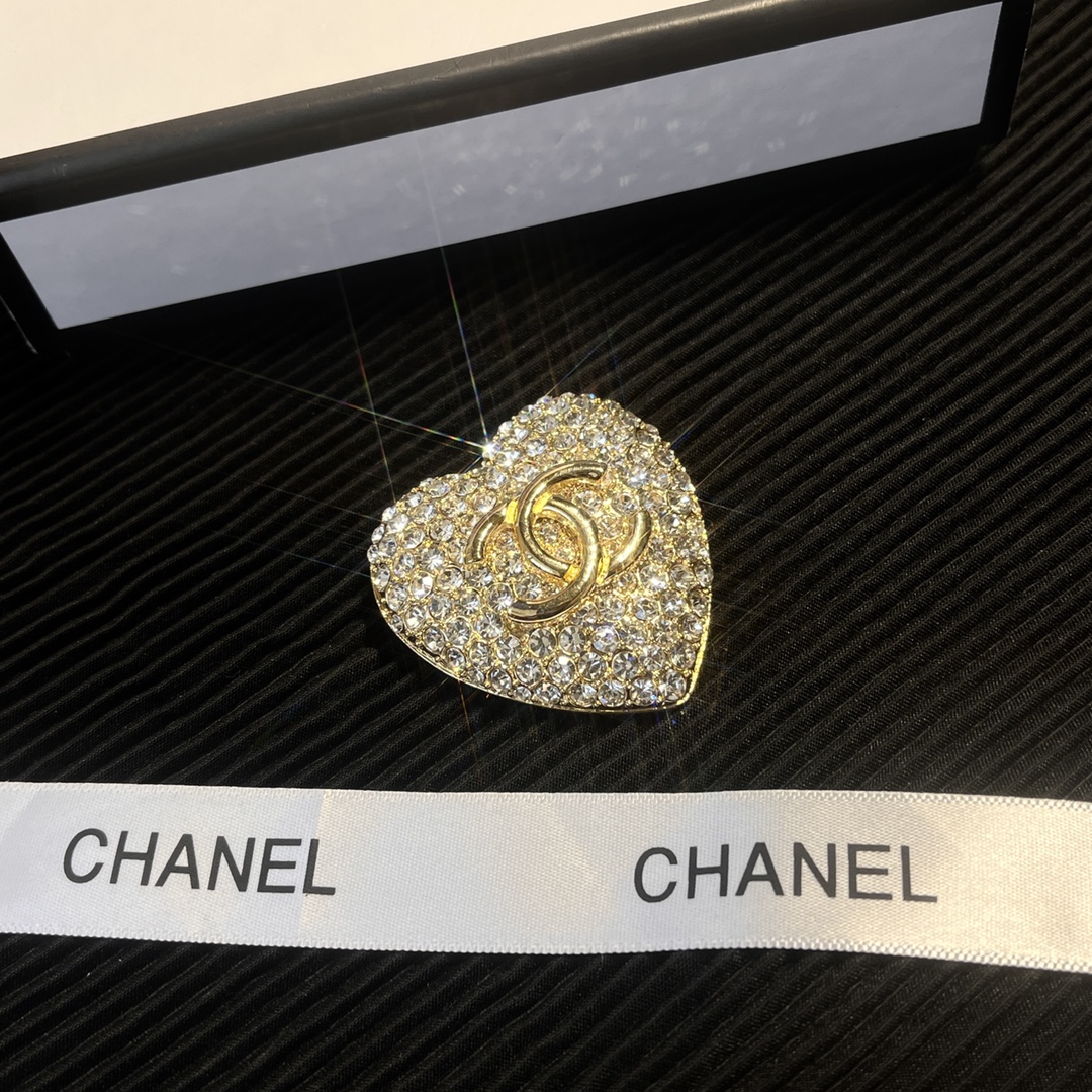 Replica CHANEL Brooch