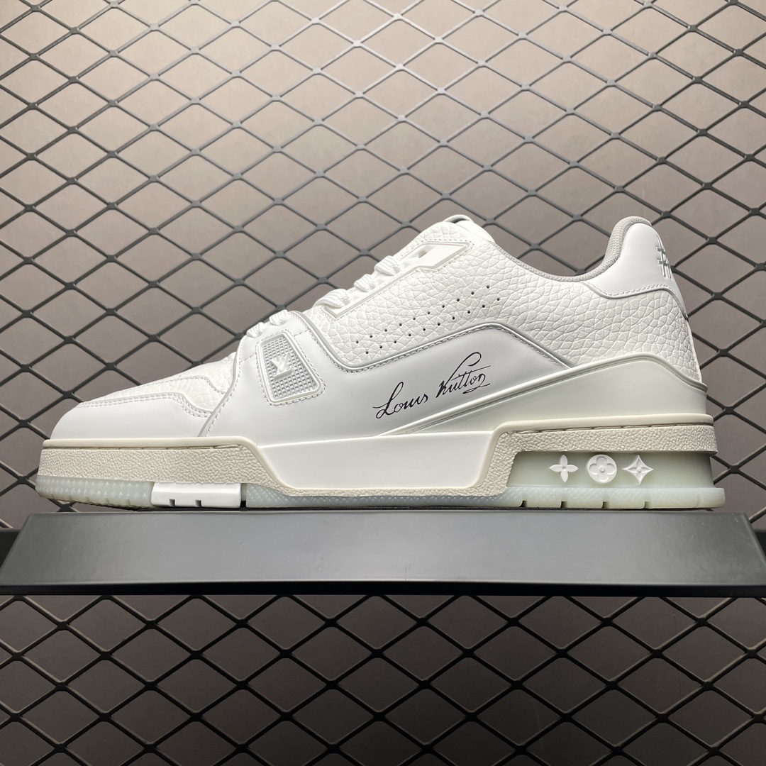 Replica Louis Vuitton Shoe Louis Vuitton LV Trainer Size 35-45 white