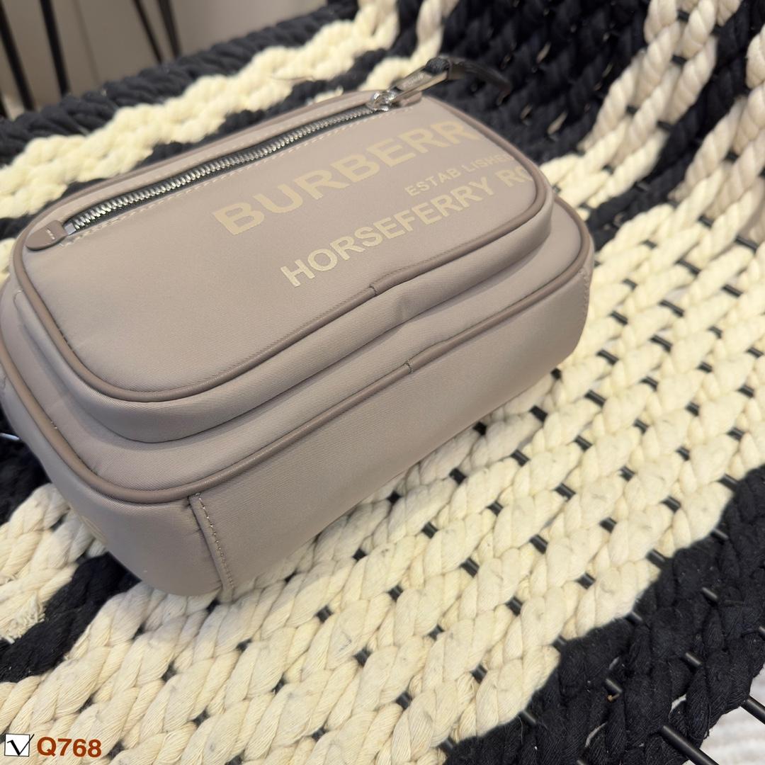 Replica Burberry Bag 20*15CM