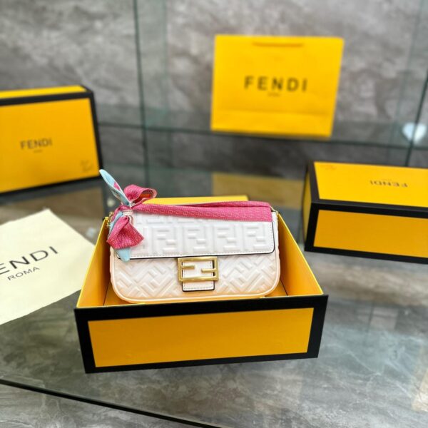 Replica Fendi Bag 23*12CM