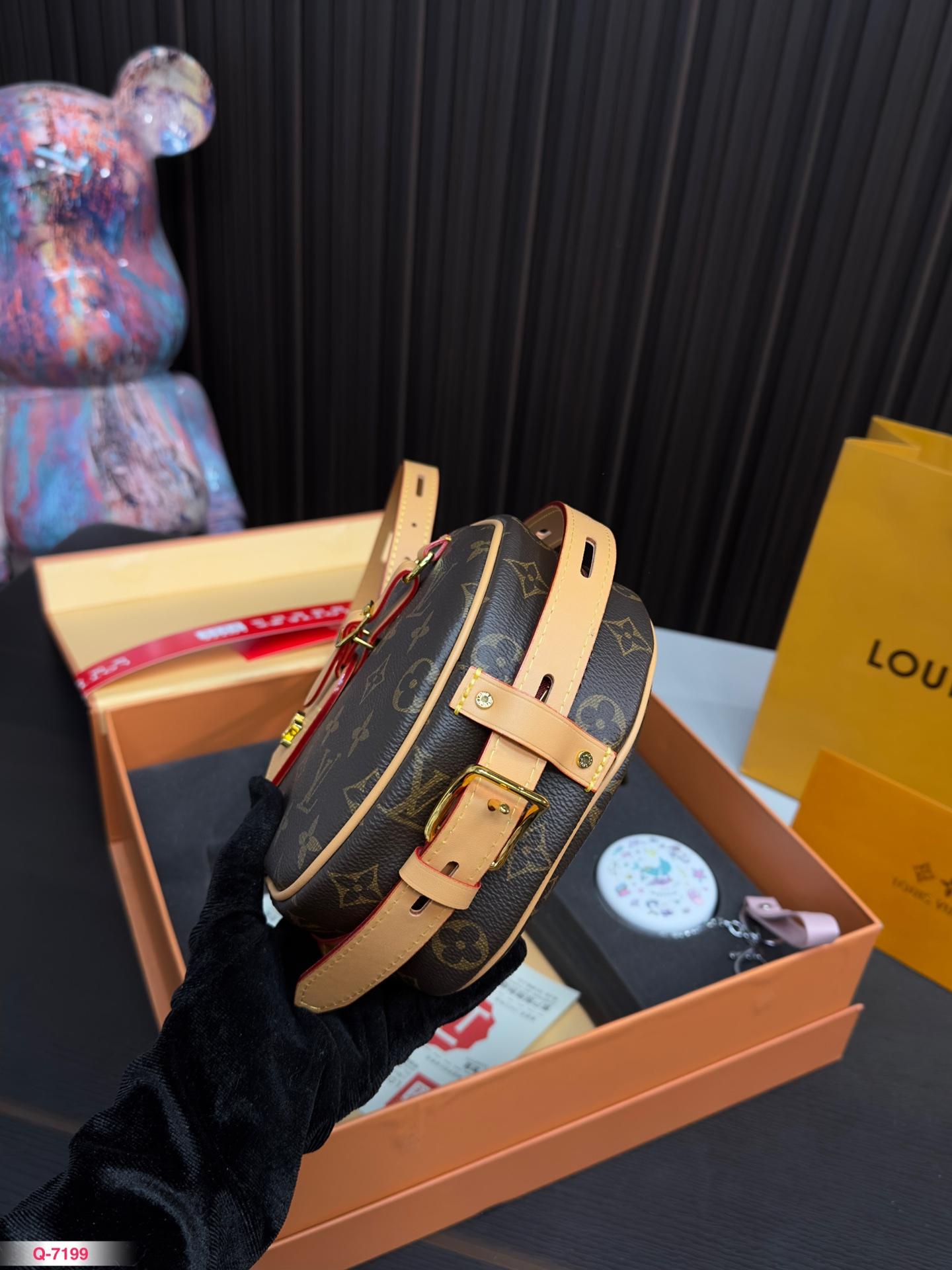 Replica Louis Vuitton Bag set 17*16CM