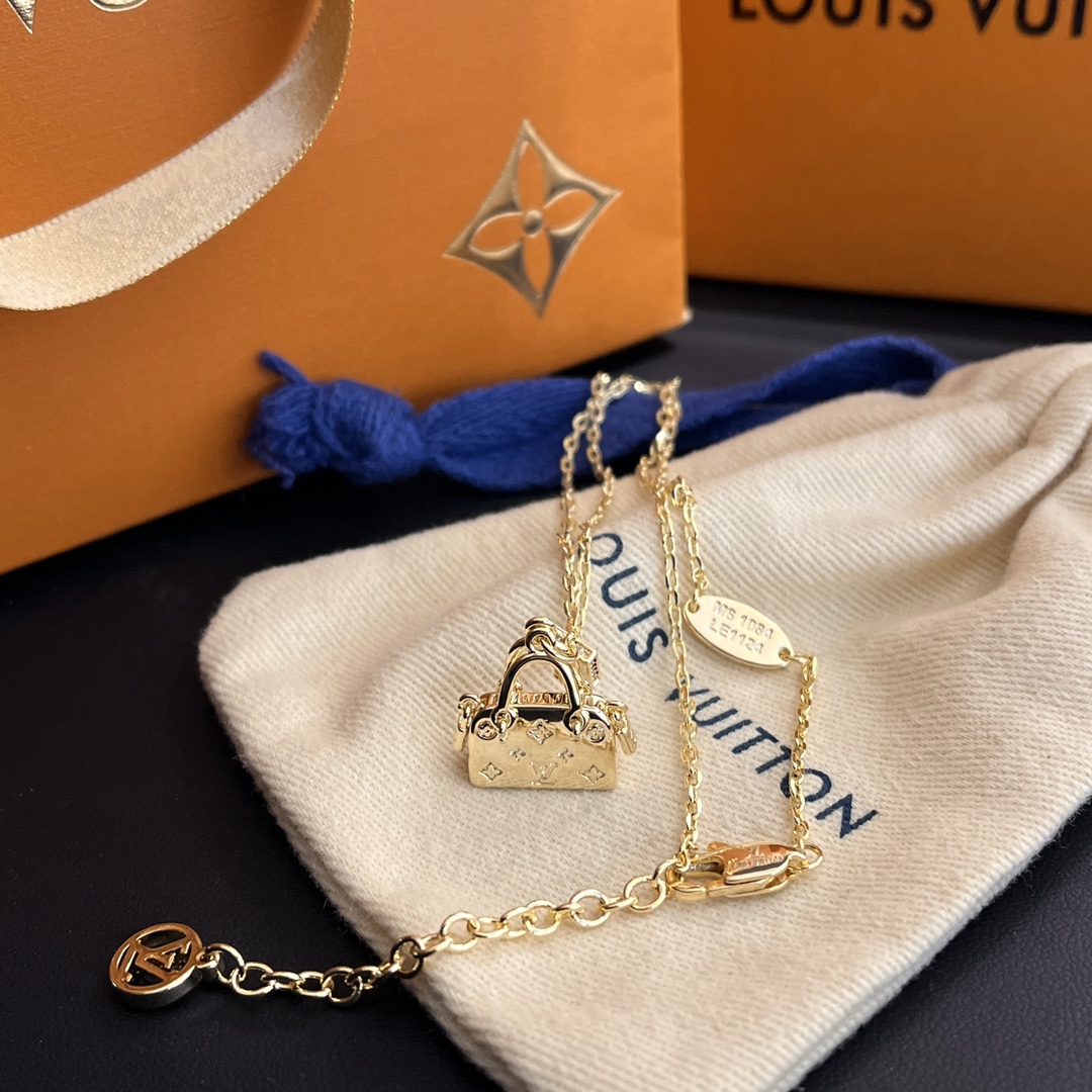 Replica LOUIS VUITTON Necklace