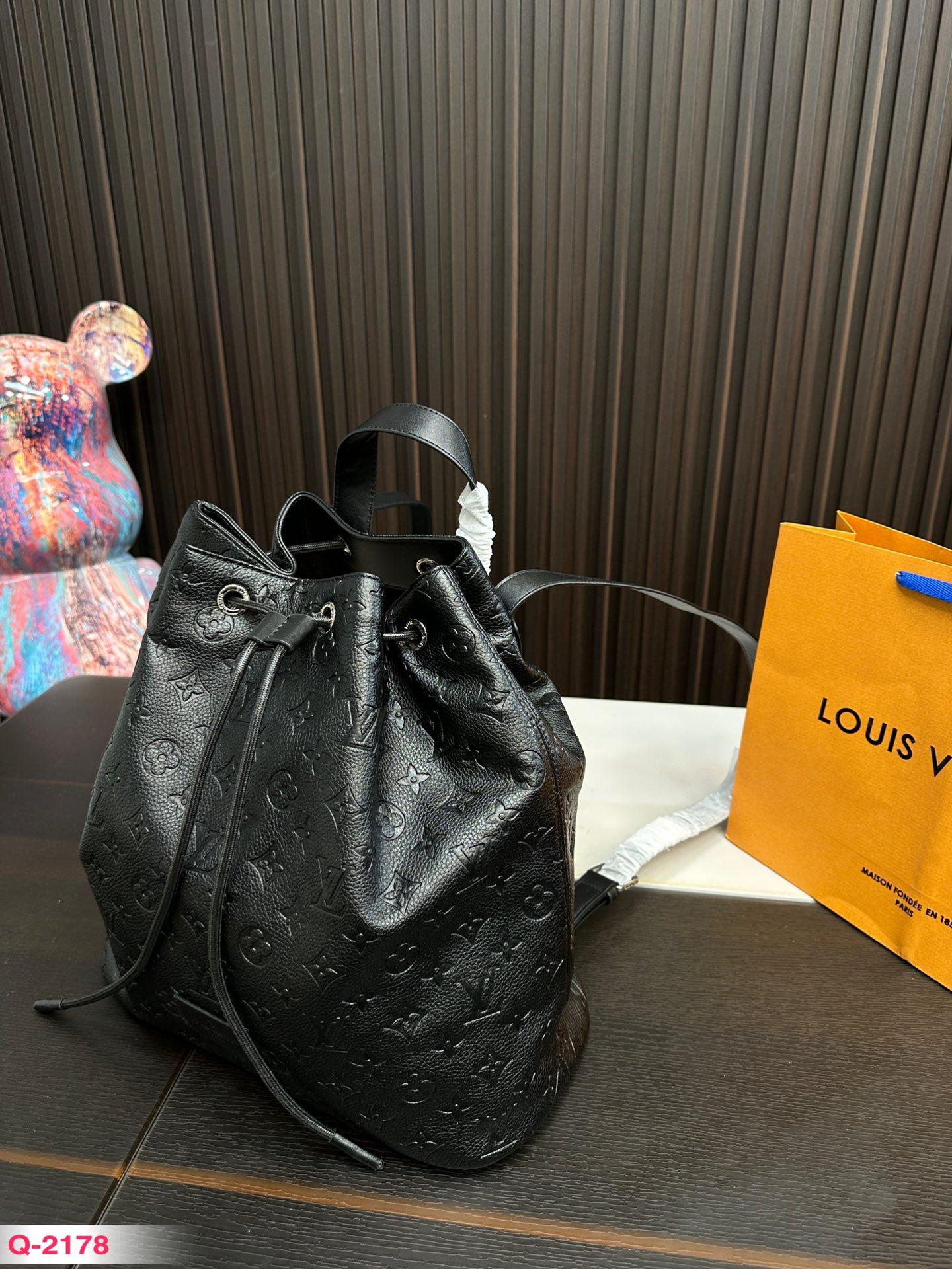 Replica Louis Vuitton Bag 32*32CM