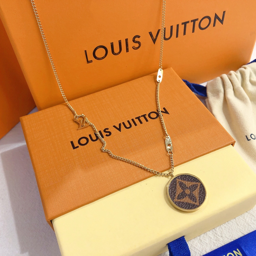Replica LOUIS VUITTON Necklace