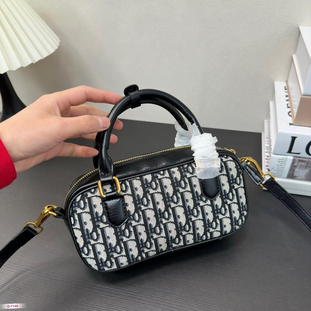 Replica Dior Bag 22*11CM