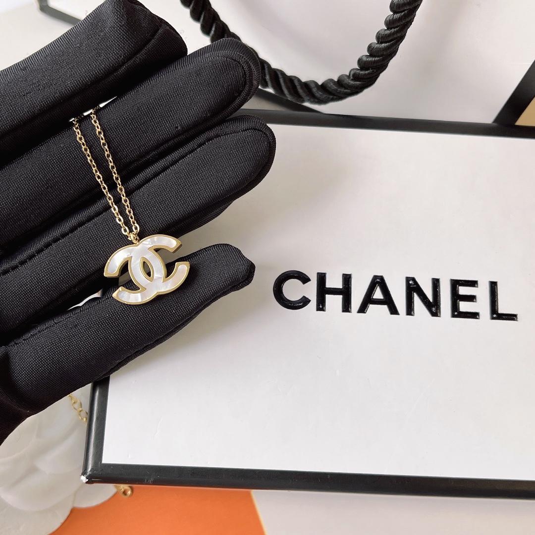 Replica CHANEL Necklace