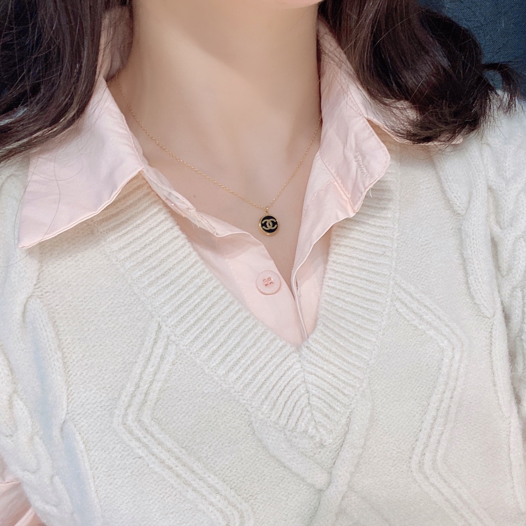 Replica CHANEL Necklace