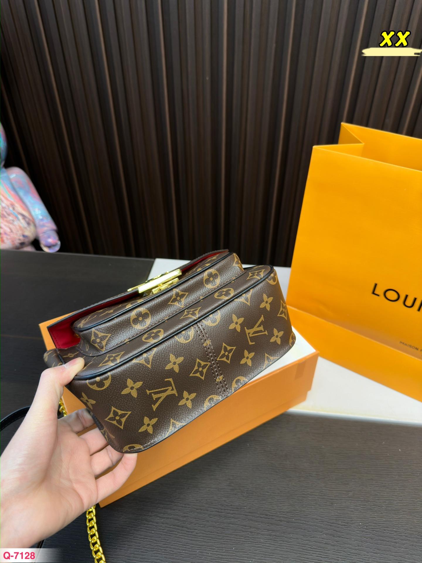 Replica Louis Vuitton Bag 18*22CM