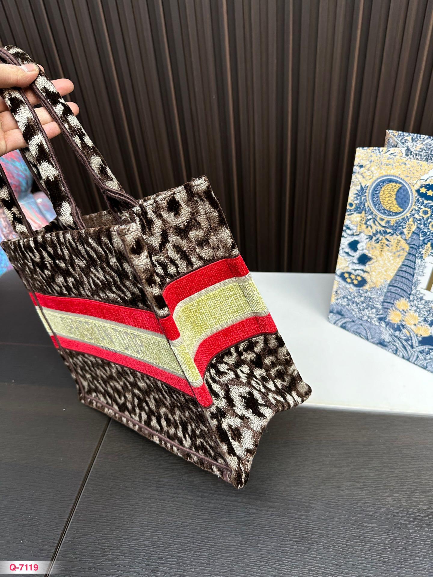 Replica Dior Bag 35*27CM/40*34CM