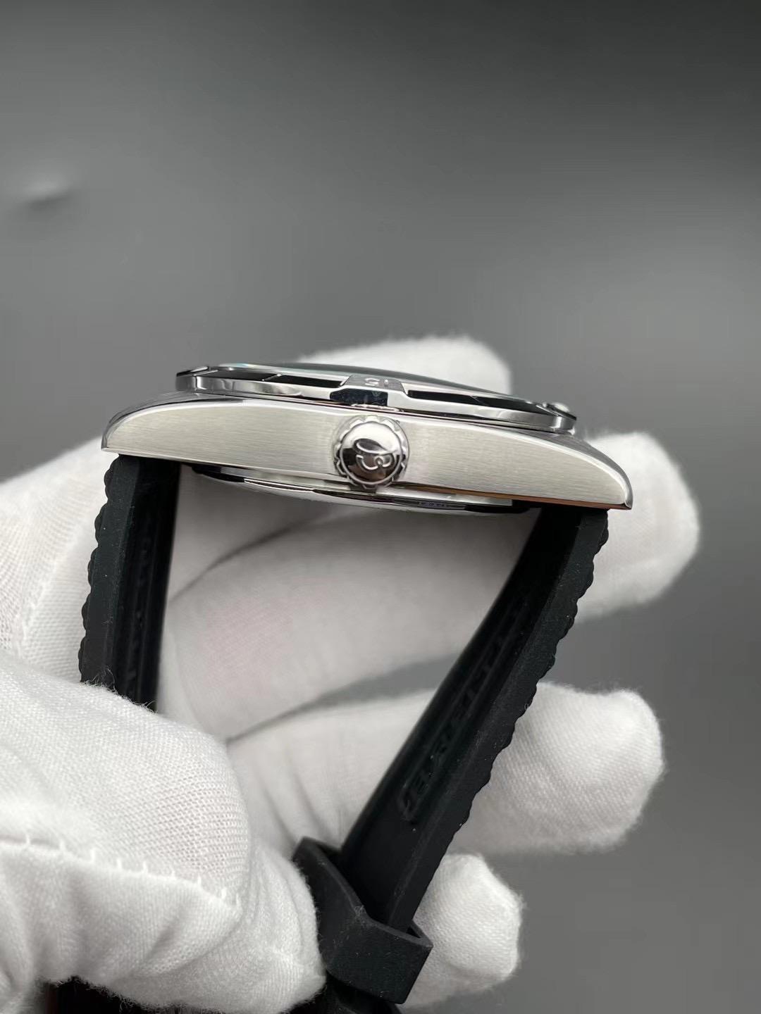 Replica BREITLING 904l Stainless Steel Automatic Machine Watch 46MM