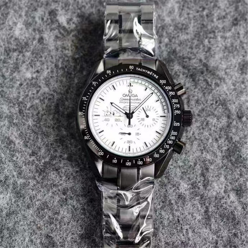 Replica OMEGA Speedmaster 904l Stainless Steel Quartzl Watch 44MM