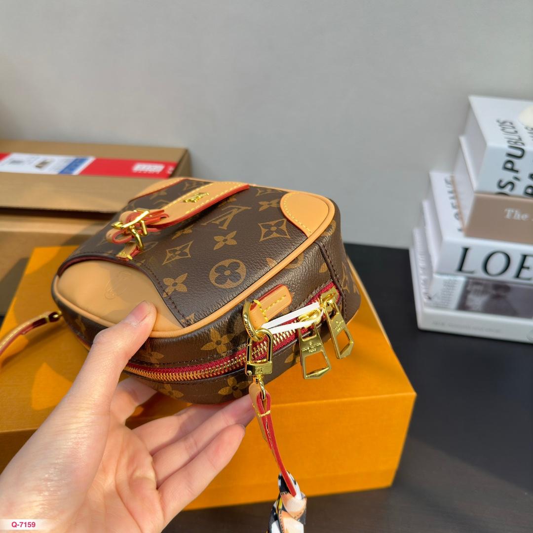 Replica Louis Vuitton Bag 19*14CM