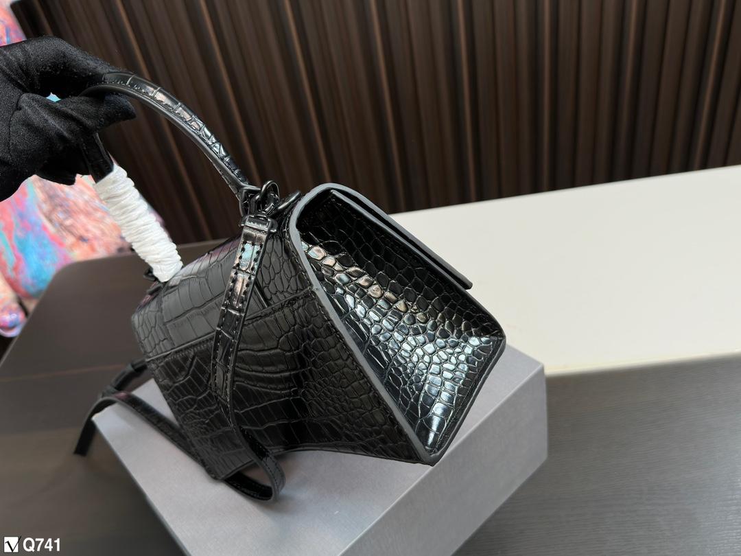 Replica Balenciaga Bag 13*21CM