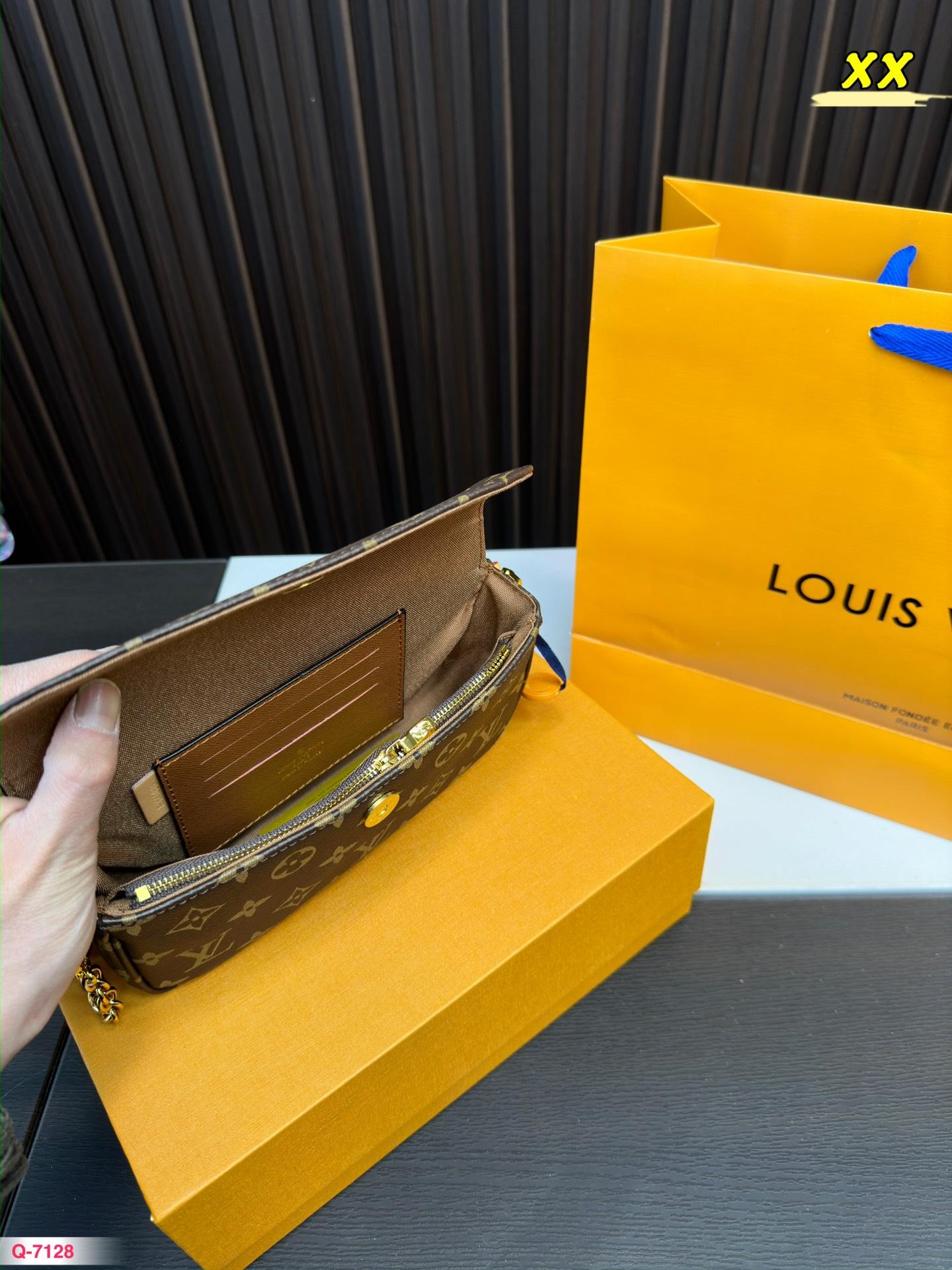 Replica Louis Vuitton Bag 12*22CM