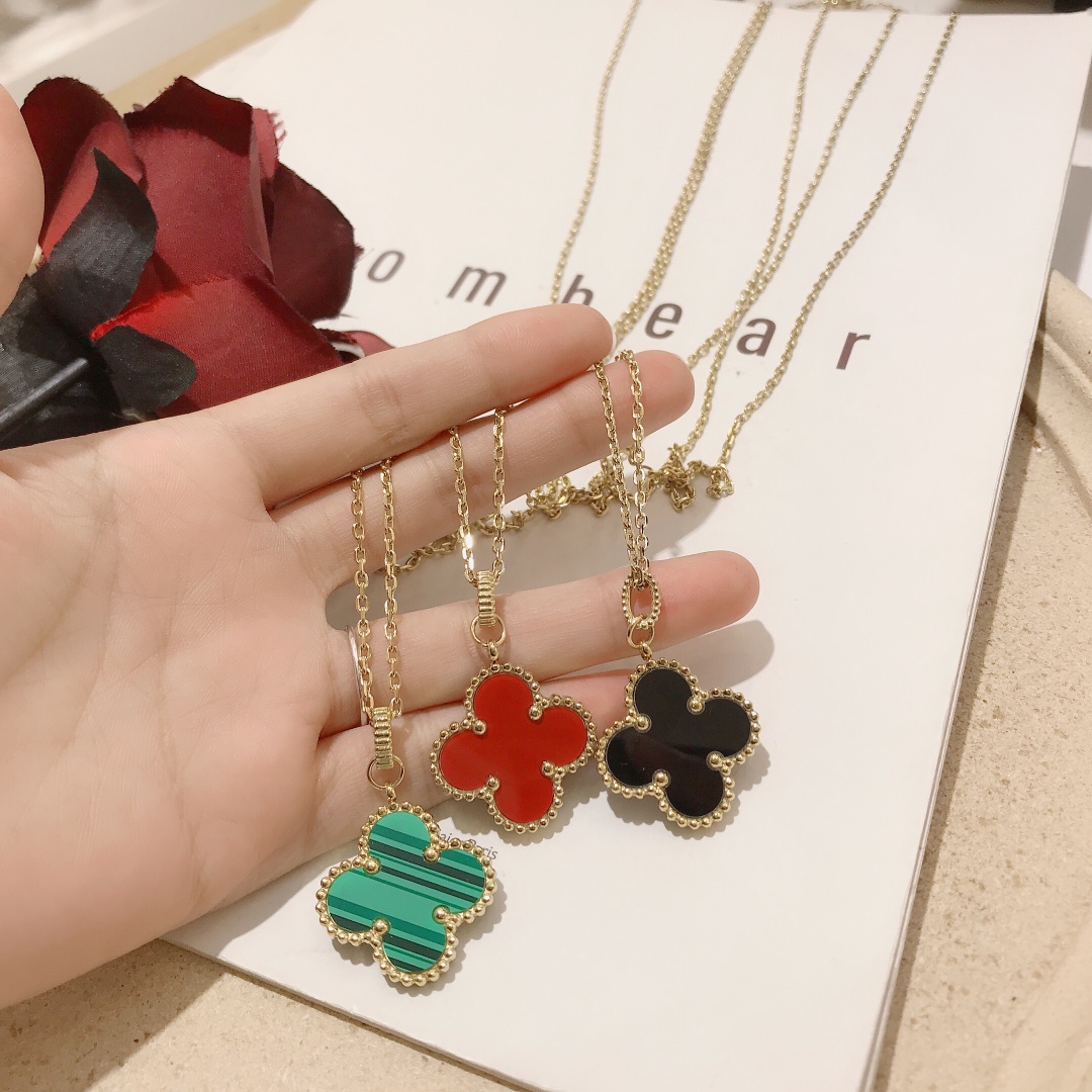 Replica VanCleef Arpels Necklace