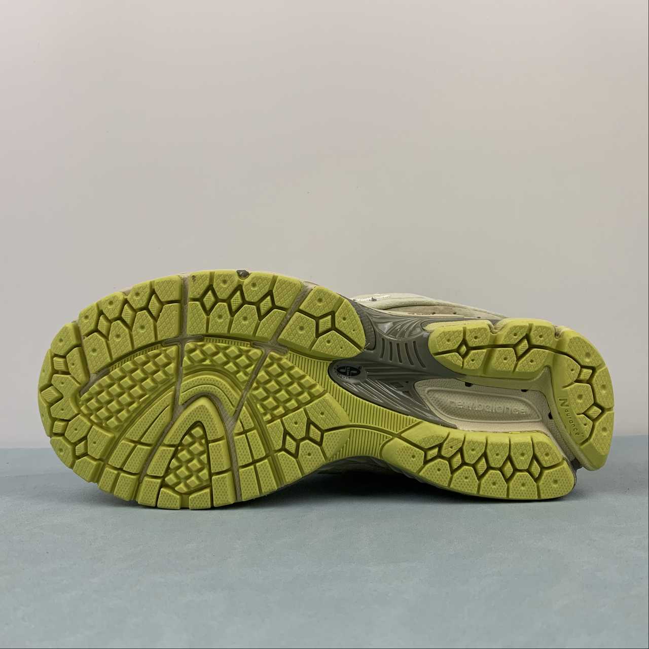 Replica New Balance Shoe New Balance NB2002 M2002RA1  36-45