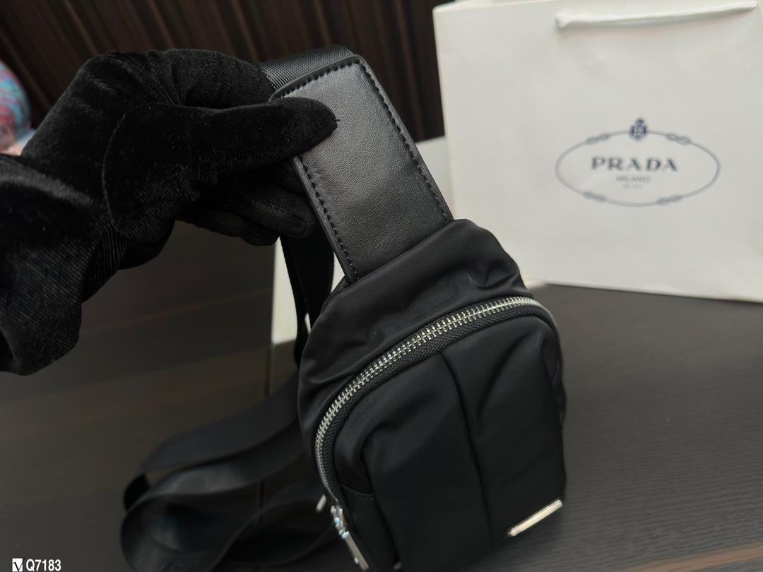 Replica Prada Bag 15*30CM