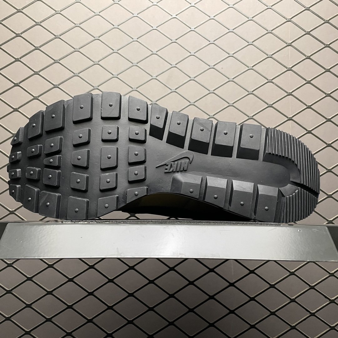 Replica Nike Shoe Sacai X Nike Vaporwaffle 3.0 DD1875-200 36-47.5