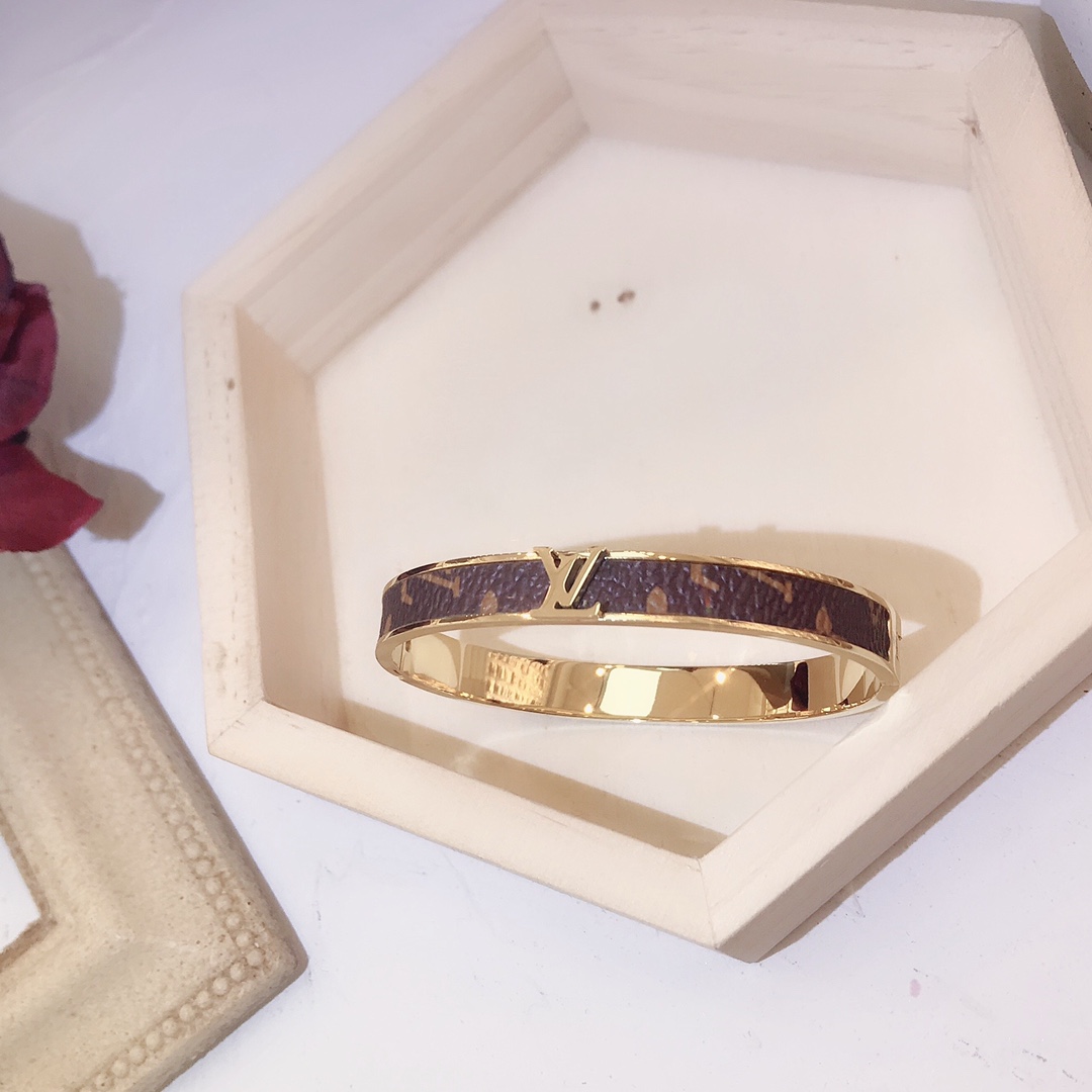 Replica LOUIS VUITTON Bangle