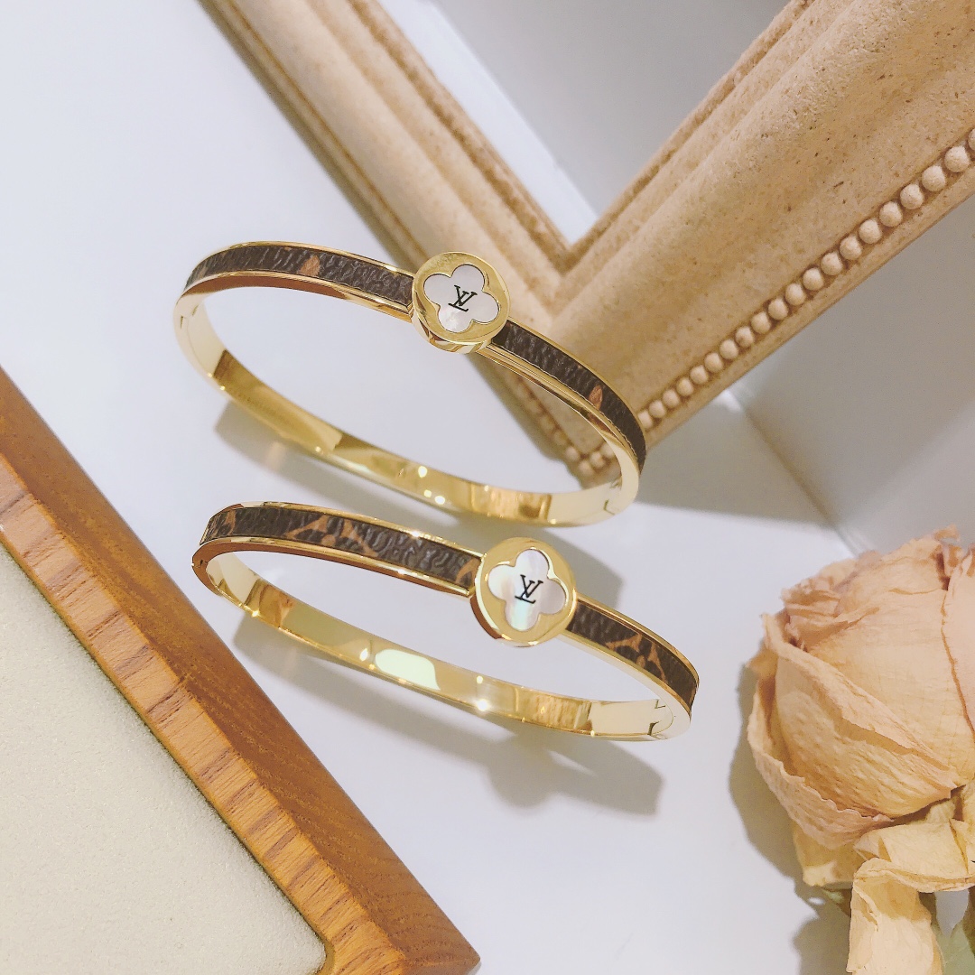 Replica LOUIS VUITTON Bangle
