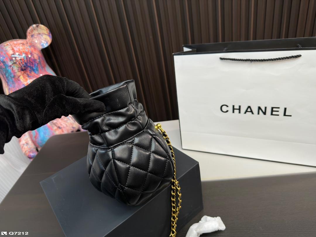 Replica Chanel Bag 15*13CM
