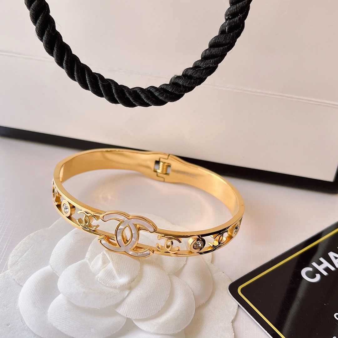 Replica CHANEL Bangle