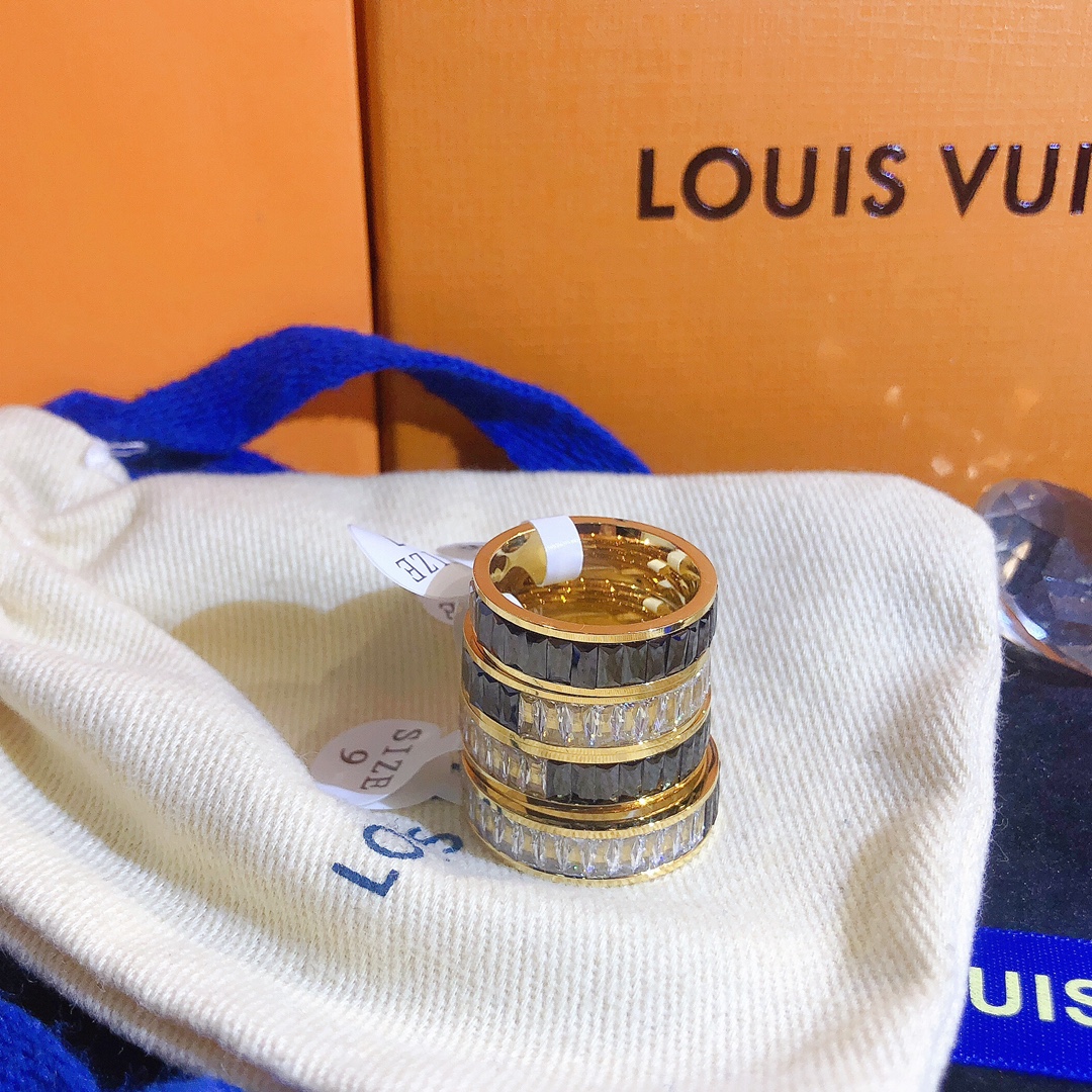 Replica LOUIS VUITTON Ring