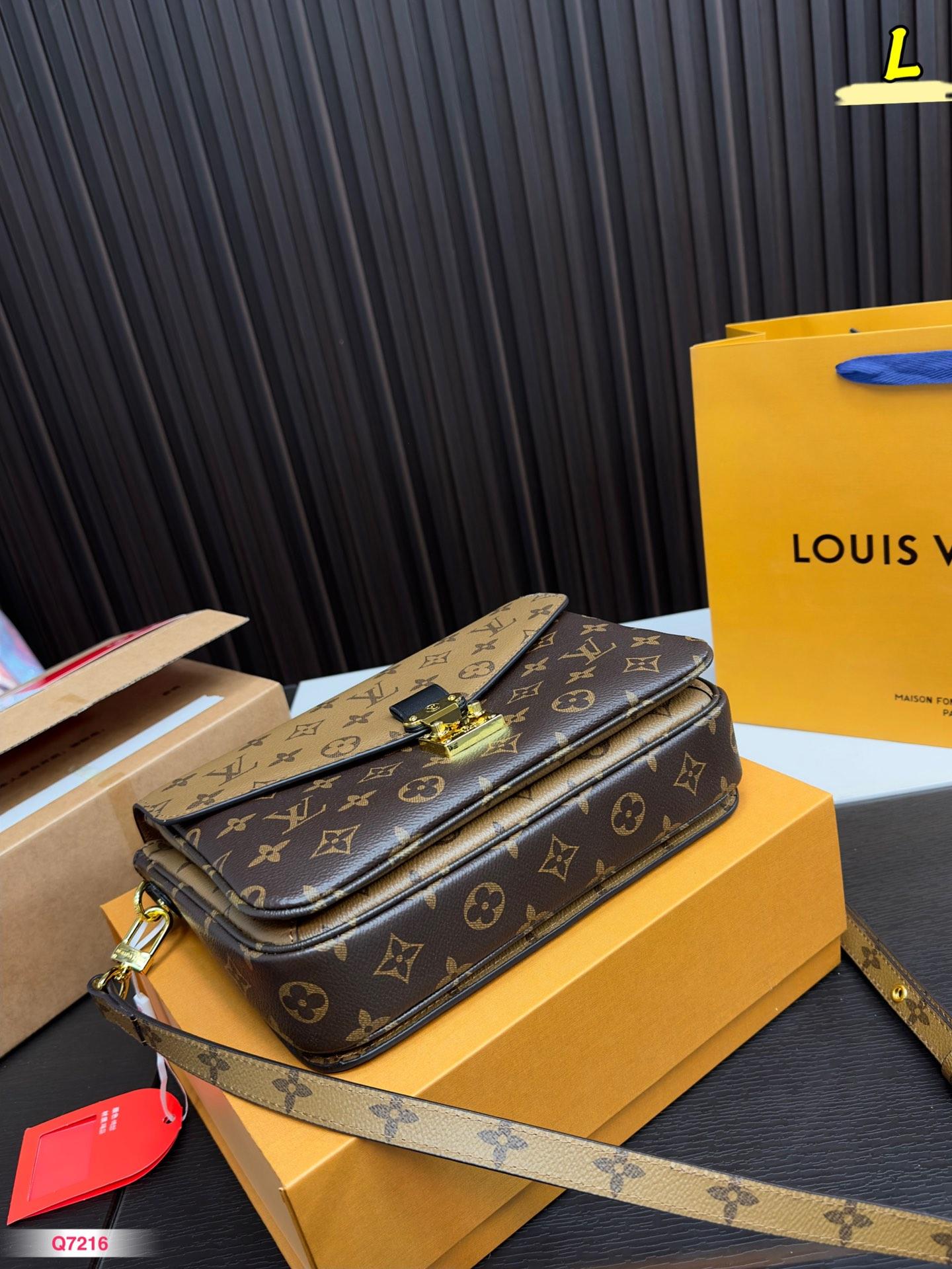 Replica Louis Vuitton Bag 24*18CM