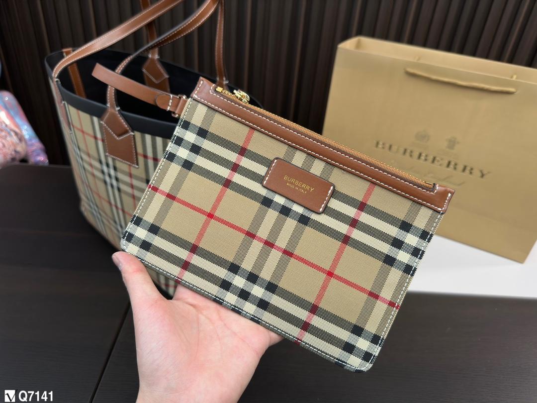 Replica Burberry Bag 35*29CM
