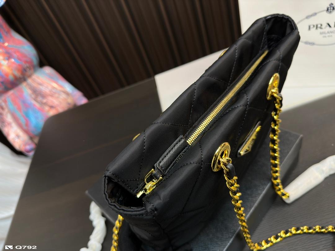 Replica Prada Bag 20*25CM